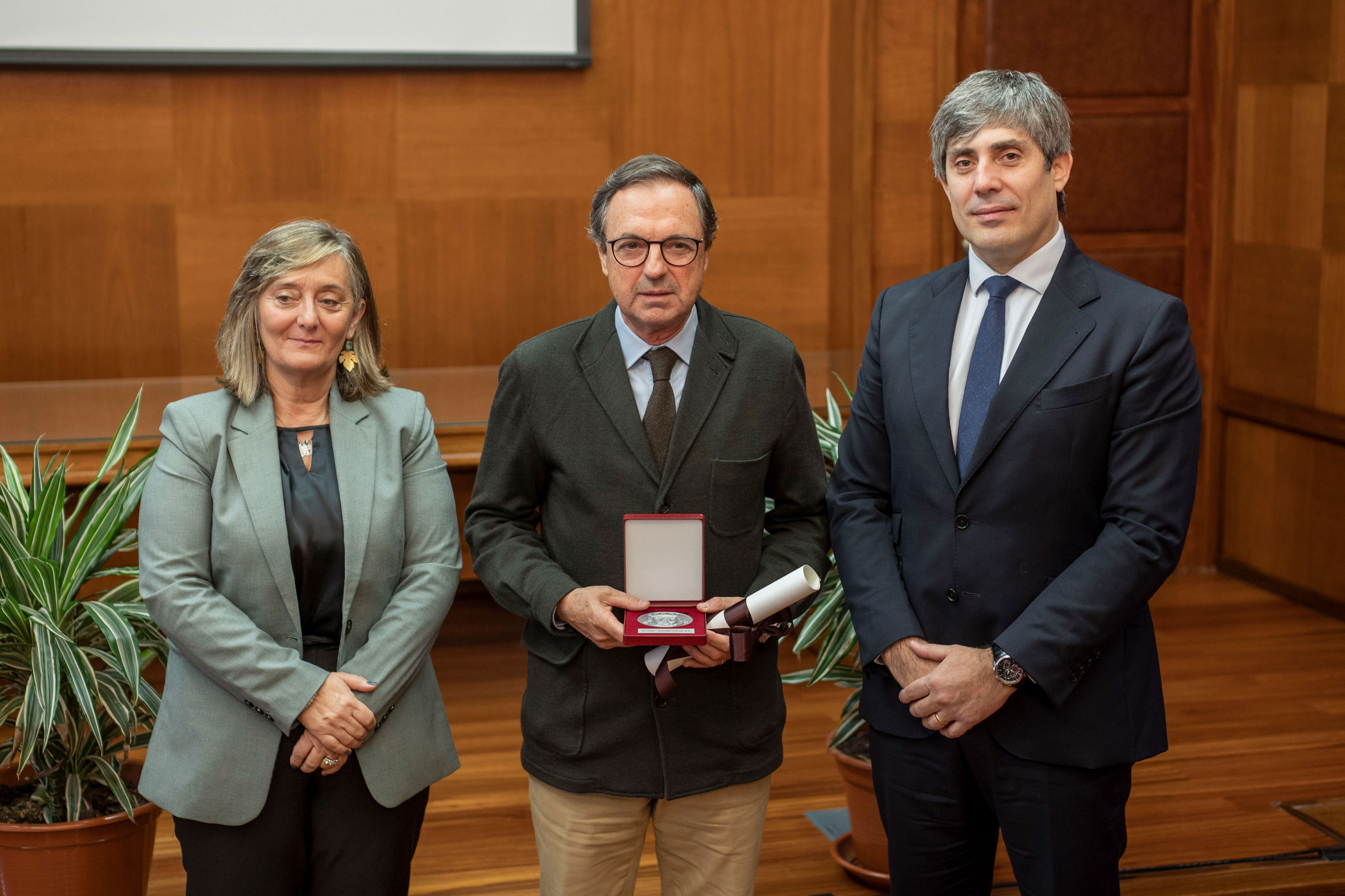 Entrega de Medalha de Mérito - De Heus