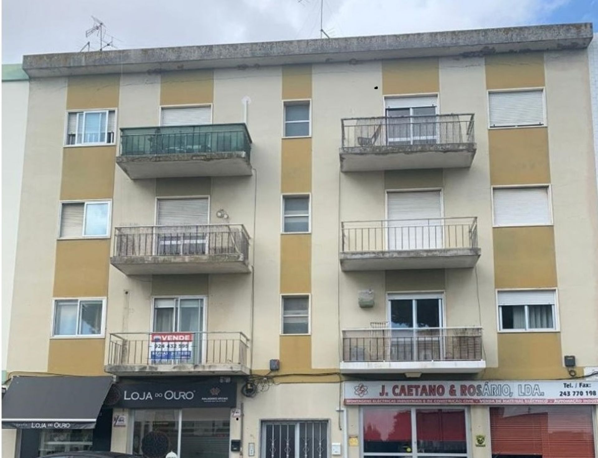 Aquisição de 1 Fogo em Cartaxo - Rua Serpa Pinto (1º Esq.)