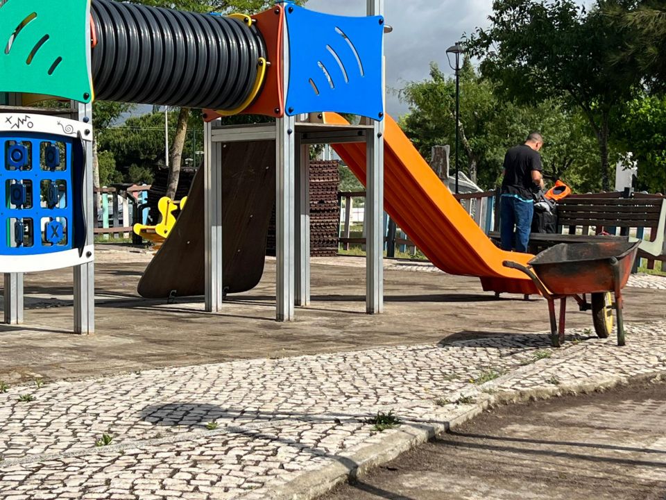 Câmara Municipal do Cartaxo investe na segurança dos Parques Infantis
