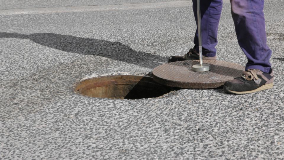 Terceira intervenção em linhas de água e caixas de águas pluviais
