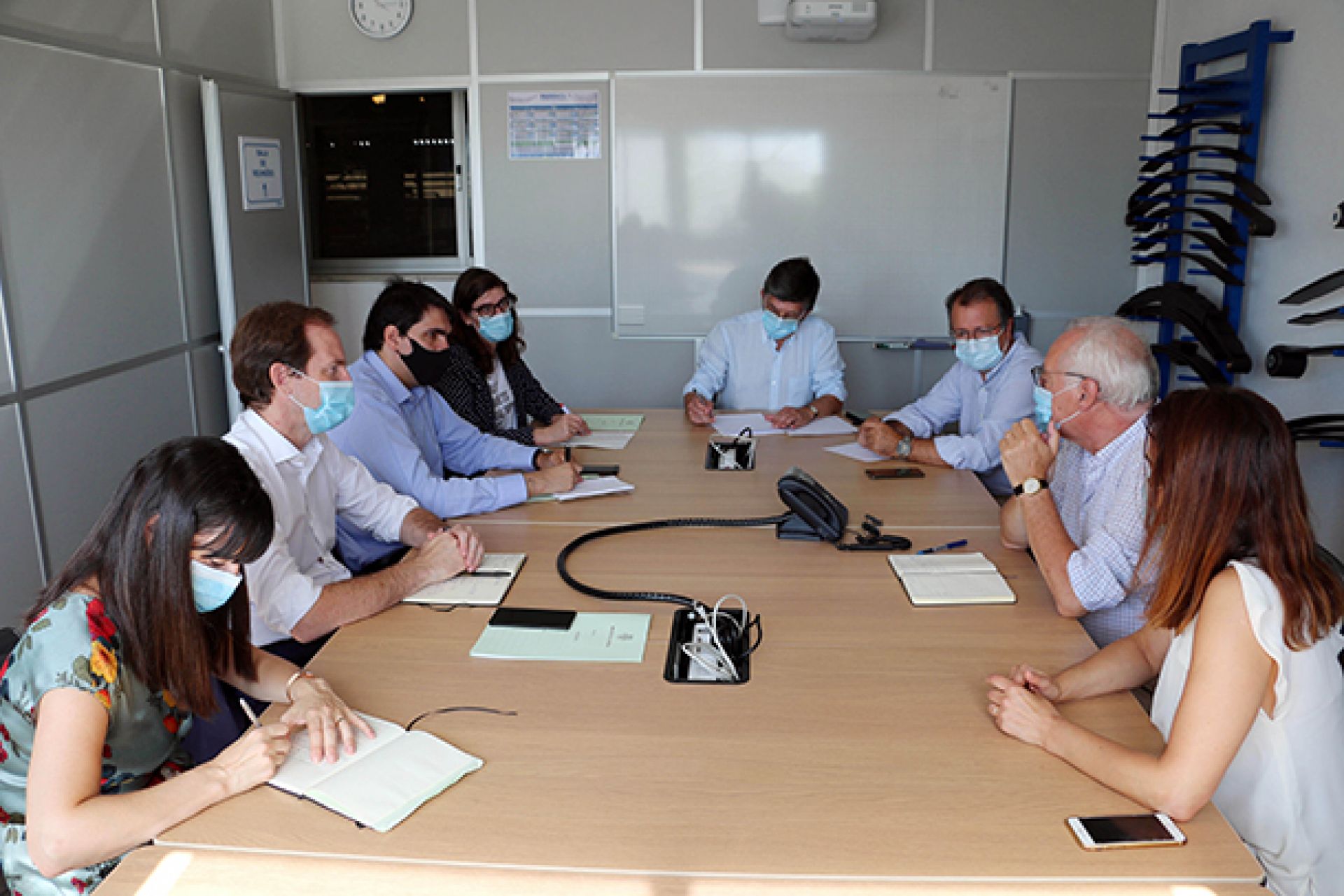 Pedro Magalhães Ribeiro reuniu com deputados Hugo Costa e Mara Lagriminha